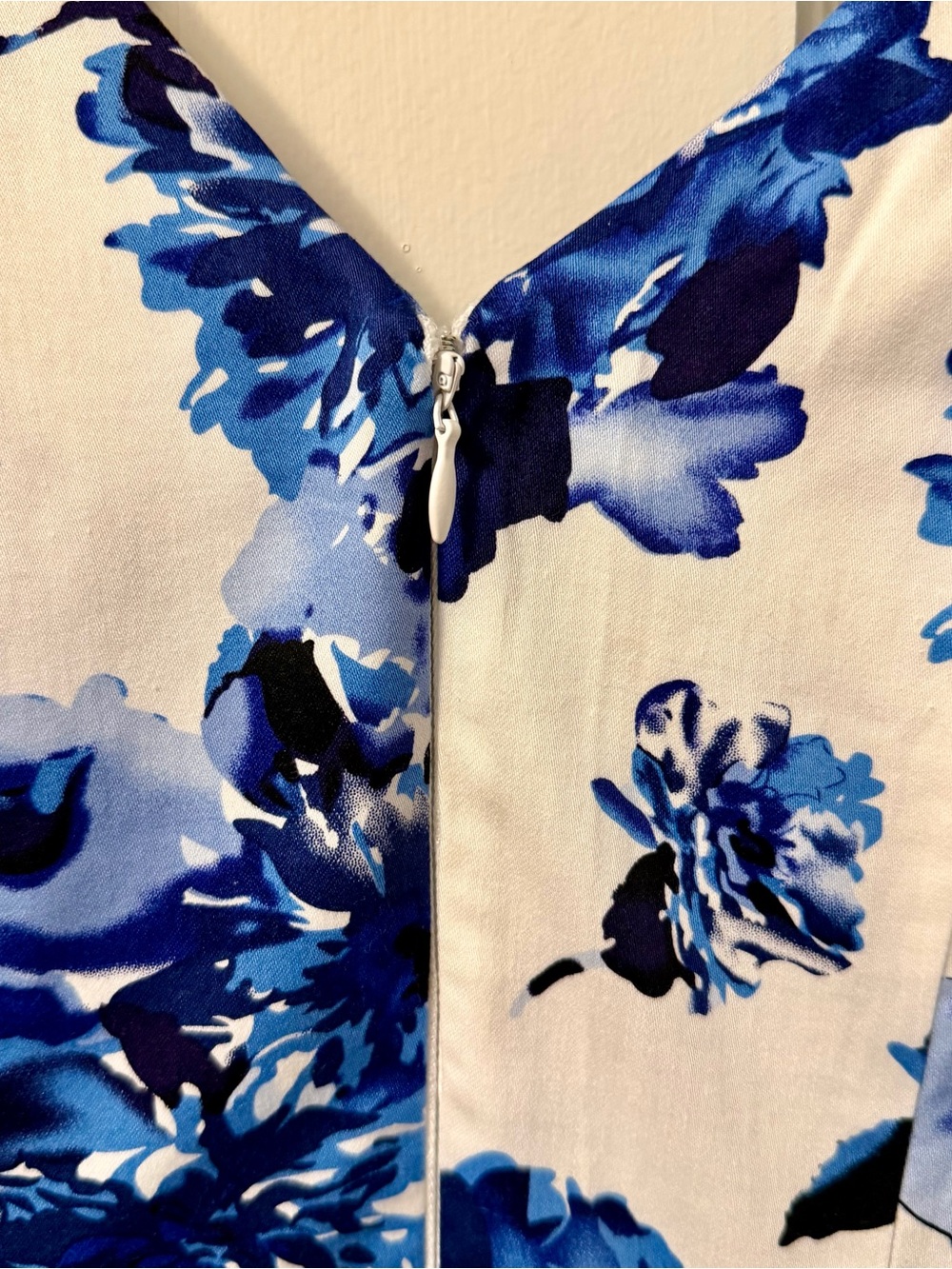 Chaps Women’s Blue and White Floral Cotton Fit and Flare Sleeveless Dress, 6 - Picture 4 of 7